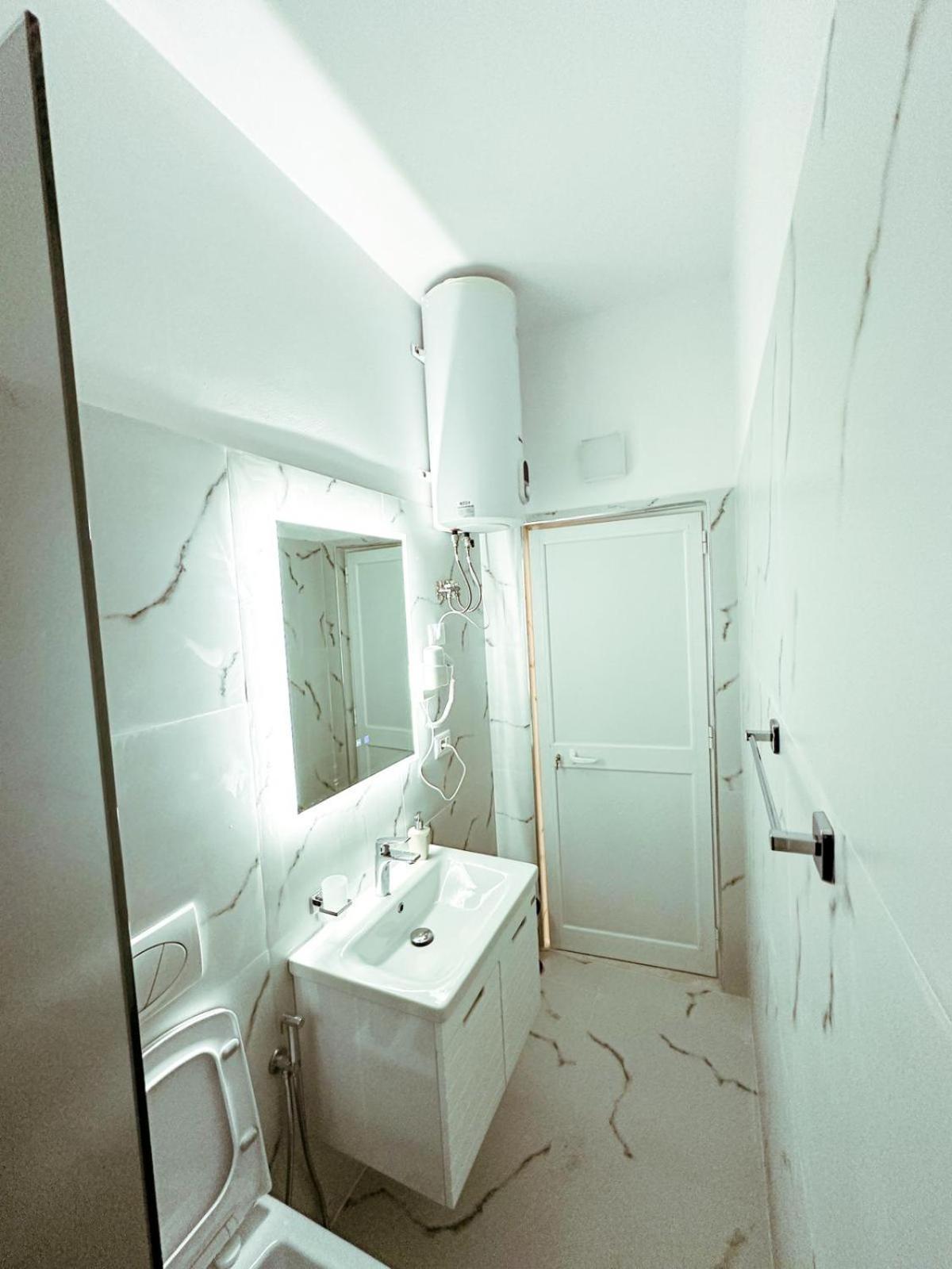 Vizion Hotel Shkodër エクステリア 写真